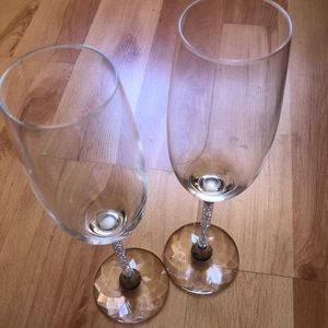 Swarovski inspired champagne flutes 🥂💎
